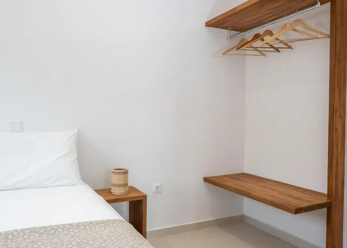 Alia Andros 別荘 *